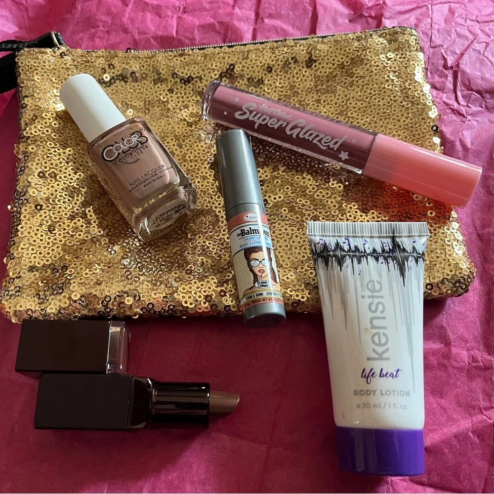 Ipsy Bag with Contents